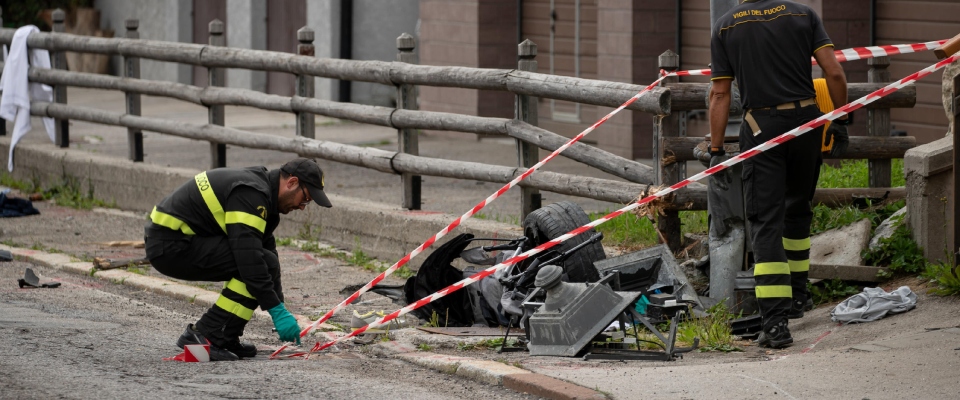 Strade killer, bimbo di 3 anni travolto da un’auto a Roma. Venerdì i funerali delle vittime di Santo Stefano di Cadore