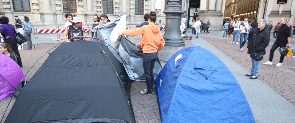 Stanze per gli studenti fuori sede, Milano frena ma resta la più cara. Aumenta l’offerta in altre città