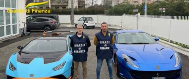 Compravano Ferrari E Lamborghini Coi Crediti Fasulli Del Bonus Facciate ...