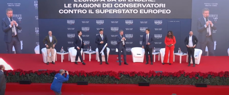 I Fratelli d’Europa infiammano Atreju, il coro dei big di Ecr: “Uniti sulla rotta tracciata dalla Meloni” (video)