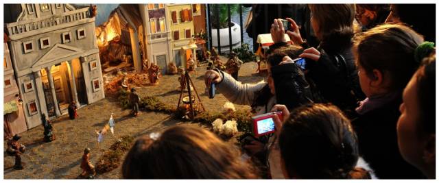 Natale, presepio presidi