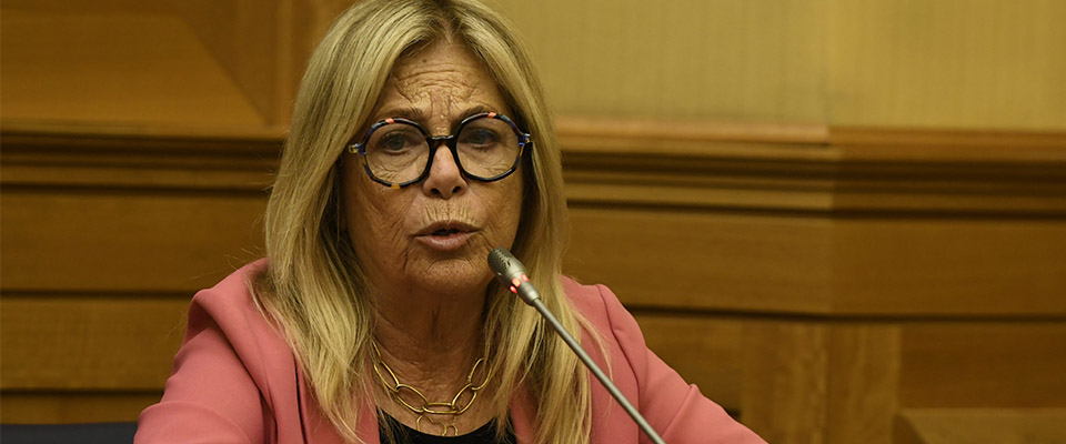 Rita Dalla Chiesa contro Gualtieri: “Ha distrutto Roma, è peggio di Nerone. Sono incavolata nera”