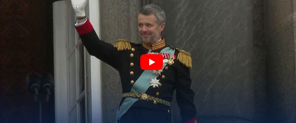 Danimarca in festa, Federico X è il nuovo Re. Il boato dei 100mila sudditi sotto al balcone (video)