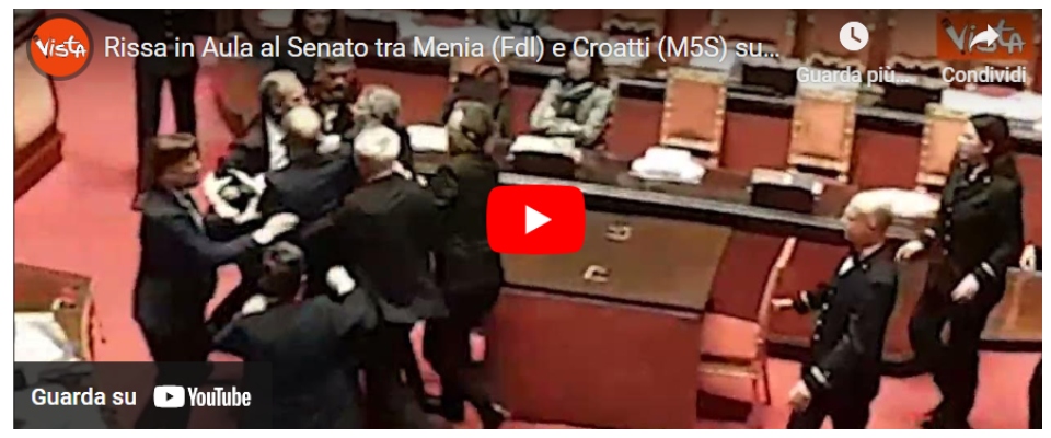 Premierato, rissa sfiorata al Senato. Seduta sospesa. Menia: mi hanno insultato (video)