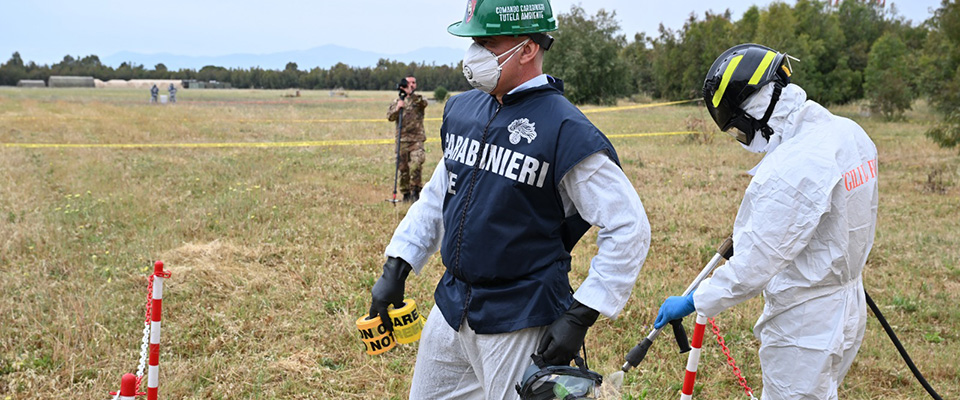 ESERCITAZIONI MILITARI CARABINIERI CARABINIERE TUTELA AMBIENTE VIGILI DEL FUOCO