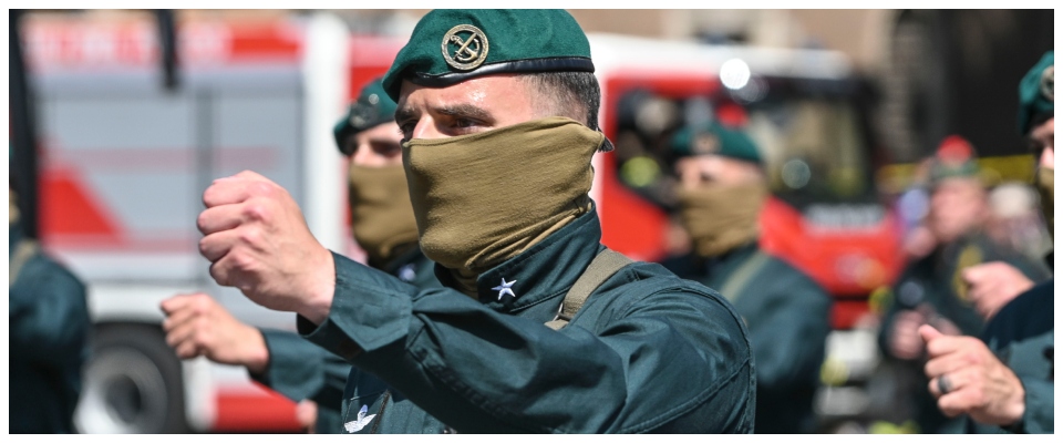 Quante fesserie sulla Decima Mas, persino Augias costretto a dire: “Per loro tanto di cappello prima del 1943”