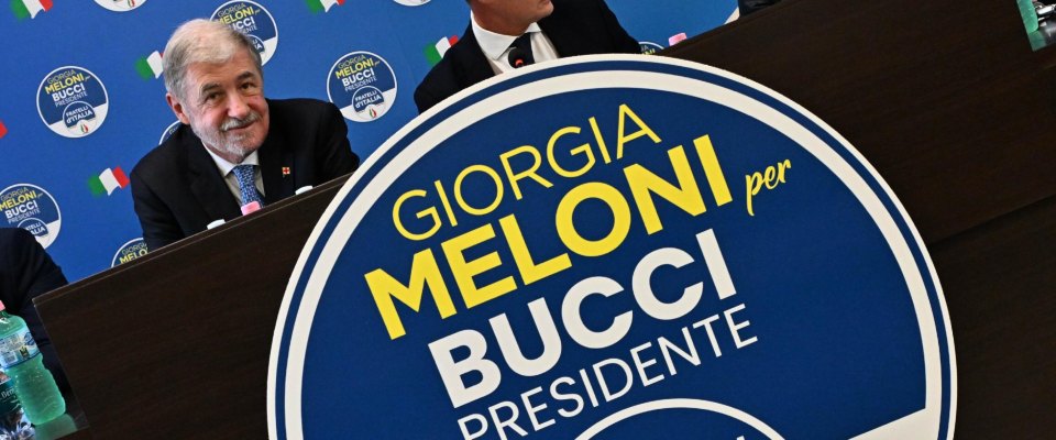 Liguria, tutti a Genova per Bucci: i leader del centrodestra al comizio finale. Chiude Meloni