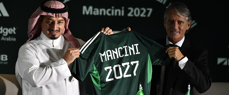 Un’altra figuraccia per Mancini: l’Arabia Saudita lo molla, non è più l’allenatore col contratto d’oro