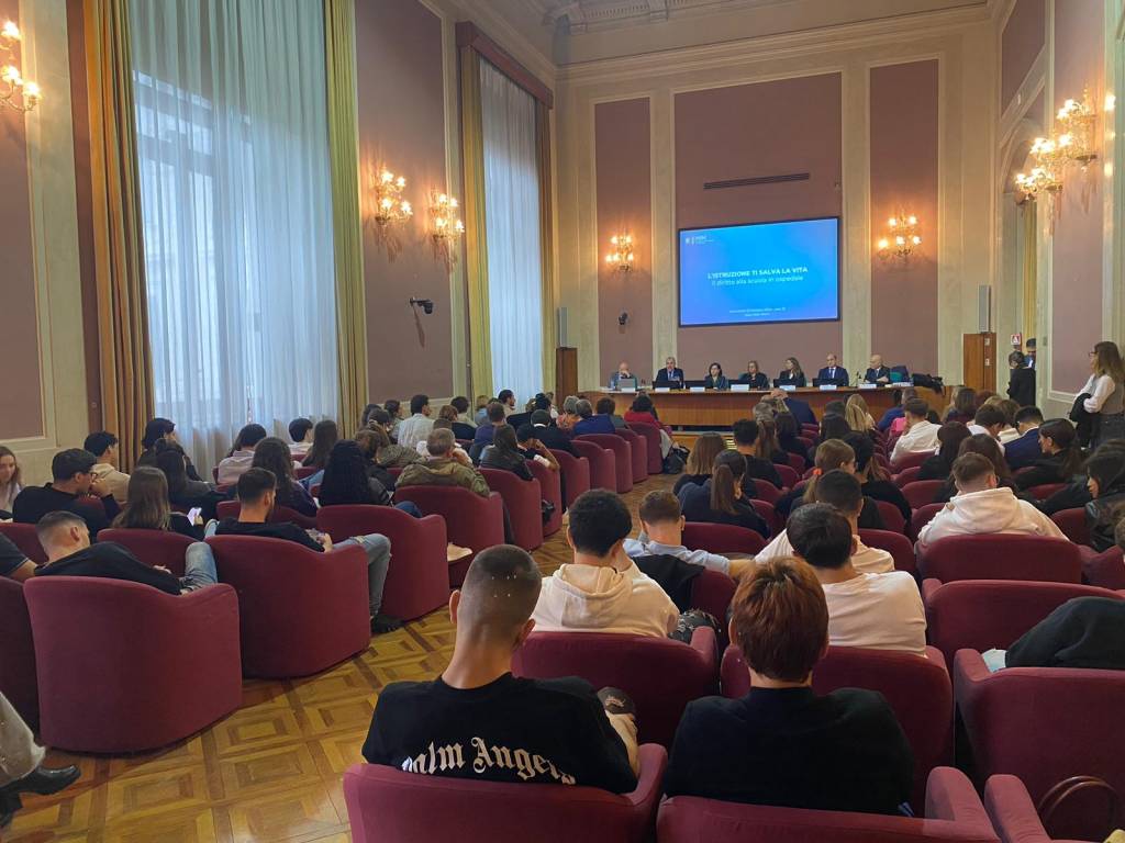 Scuola in ospedale, storie belle di “pazientini” curati e di docenti coraggiosi in un convegno al Mim