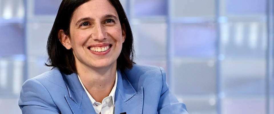 Da Elly Schlein ancora stucchevole melina su Fitto: “Valuteremo”. L’interesse nazionale non è pervenuto