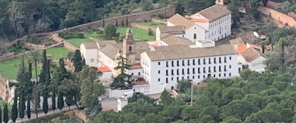 “Sono Gesù Cristo, ucciderò i frati”. E ne ferisce sette. Chi è l’uomo che ha assalito un monastero spagnolo