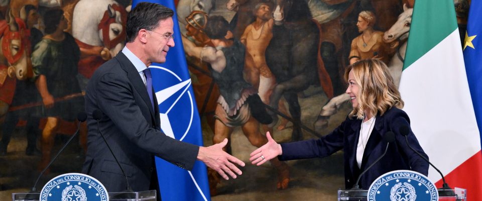 Meloni riceve Rutte: “Dall’Ucraina effetto domino. Rafforzare il pilastro europeo della Nato”