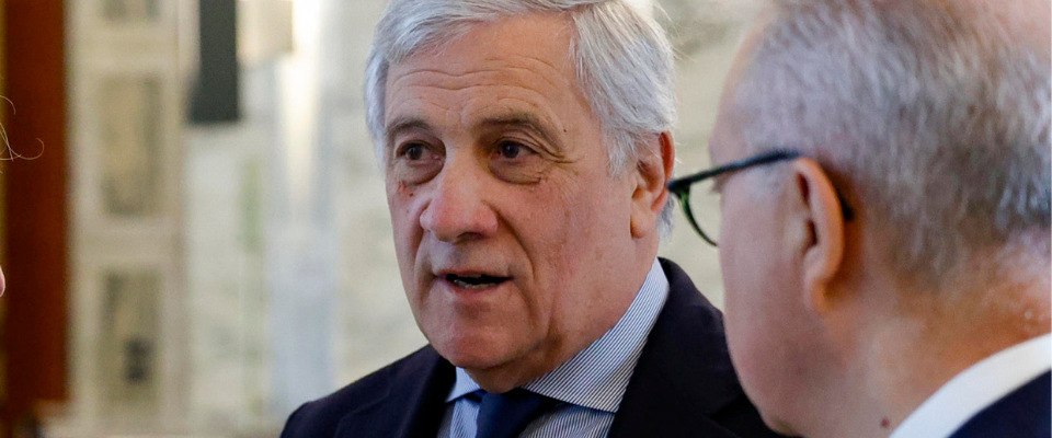 Lettera minatoria pro-Pal a Tajani: “Useremo la forza armata per colpire gli interessi di Israele”