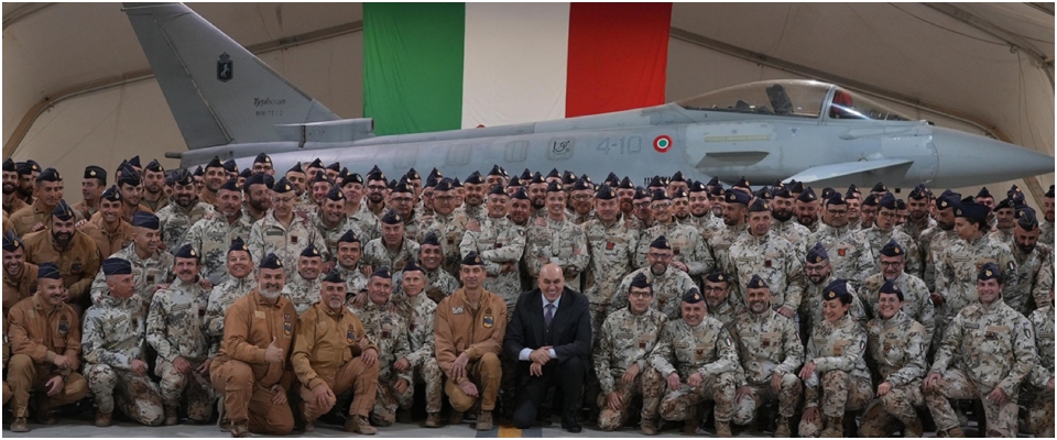 Crosetto raggiunge i militari italiani in Iraq e in Kuwait: vi porto il grazie dell’Italia