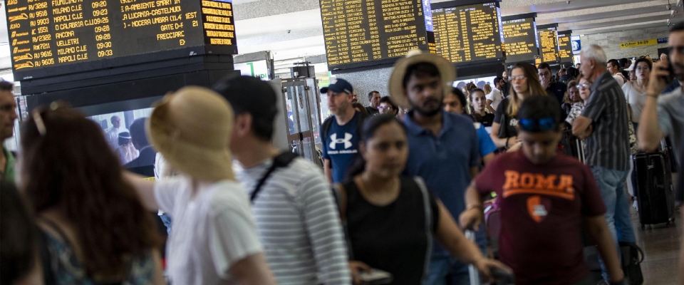 Gli scioperi non finiscono mai: per gennaio già indetti 45. Il 10 sarà venerdì nero nei trasporti