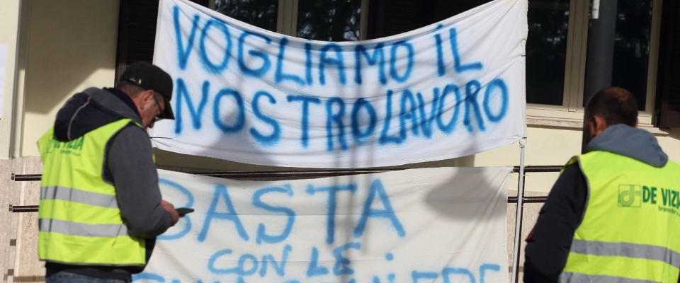 Stellantis, successo del governo: bloccati i 97 licenziamenti al tavolo delle vertenza Trasnova