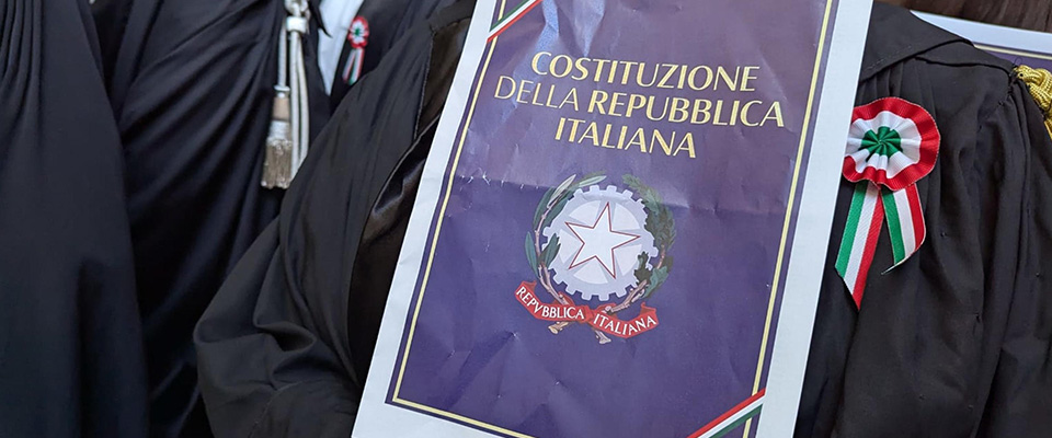 Un bel “dranghete” alla magistratura da chi non è ricattabile: la battaglia “per tutti” del governo Meloni