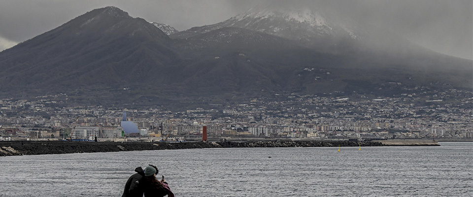 Maltempo, allerta gialla in sette regioni: molte scuole chiuse in Campania e Basilicata neve e vento