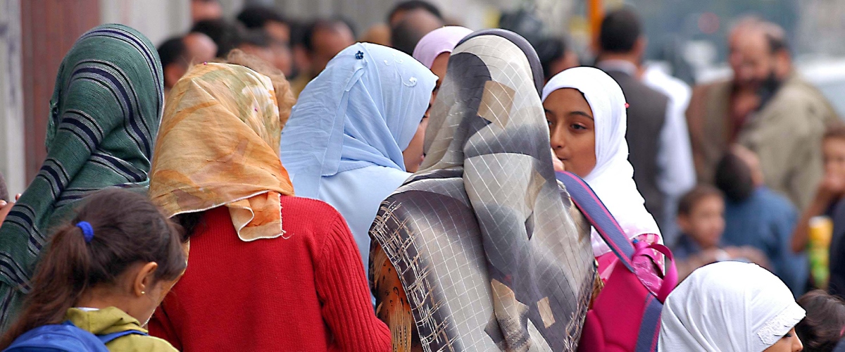 Integrazione? A Ferrara come a Islamabad: il racconto dell’orrore di una donna pakistana in Italia schiavizzata 12 anni dal marito