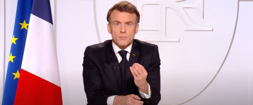 macron russia