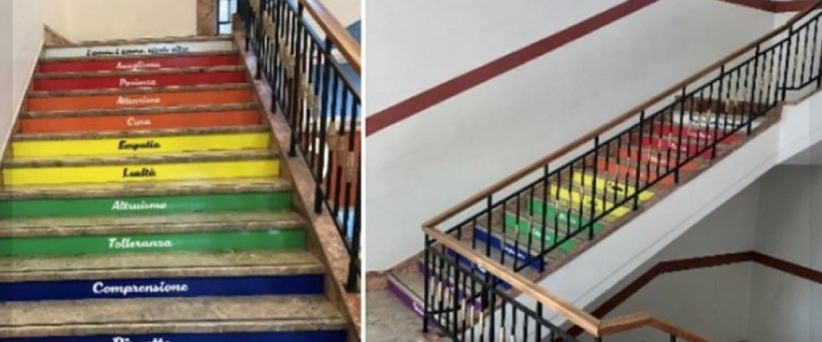 Scuola, obbligato a salire la scala arcobaleno, 13enne si rifiuta e viene punito. Suor Monia: distinguere rispetto da ideologia pericolosa