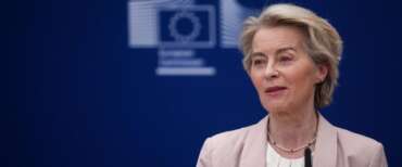 Marcia indietro di von der Leyen sulle follie green contro l’industria dell’auto